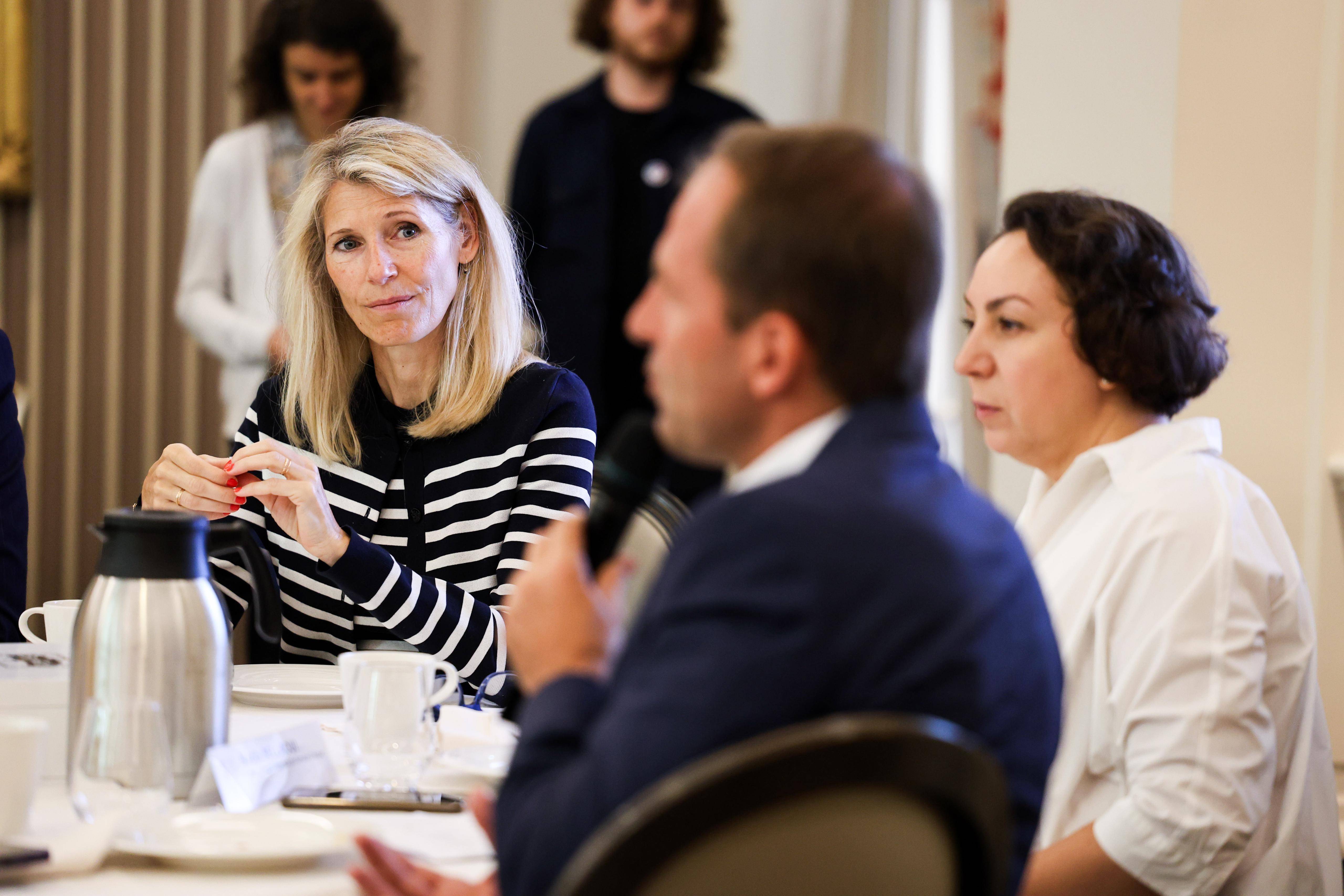 Marie Barsacq au petit-déjeuner organisé par l'Agence du Service Civique sur le thème "Comment repérer les nouveaux talents ?"